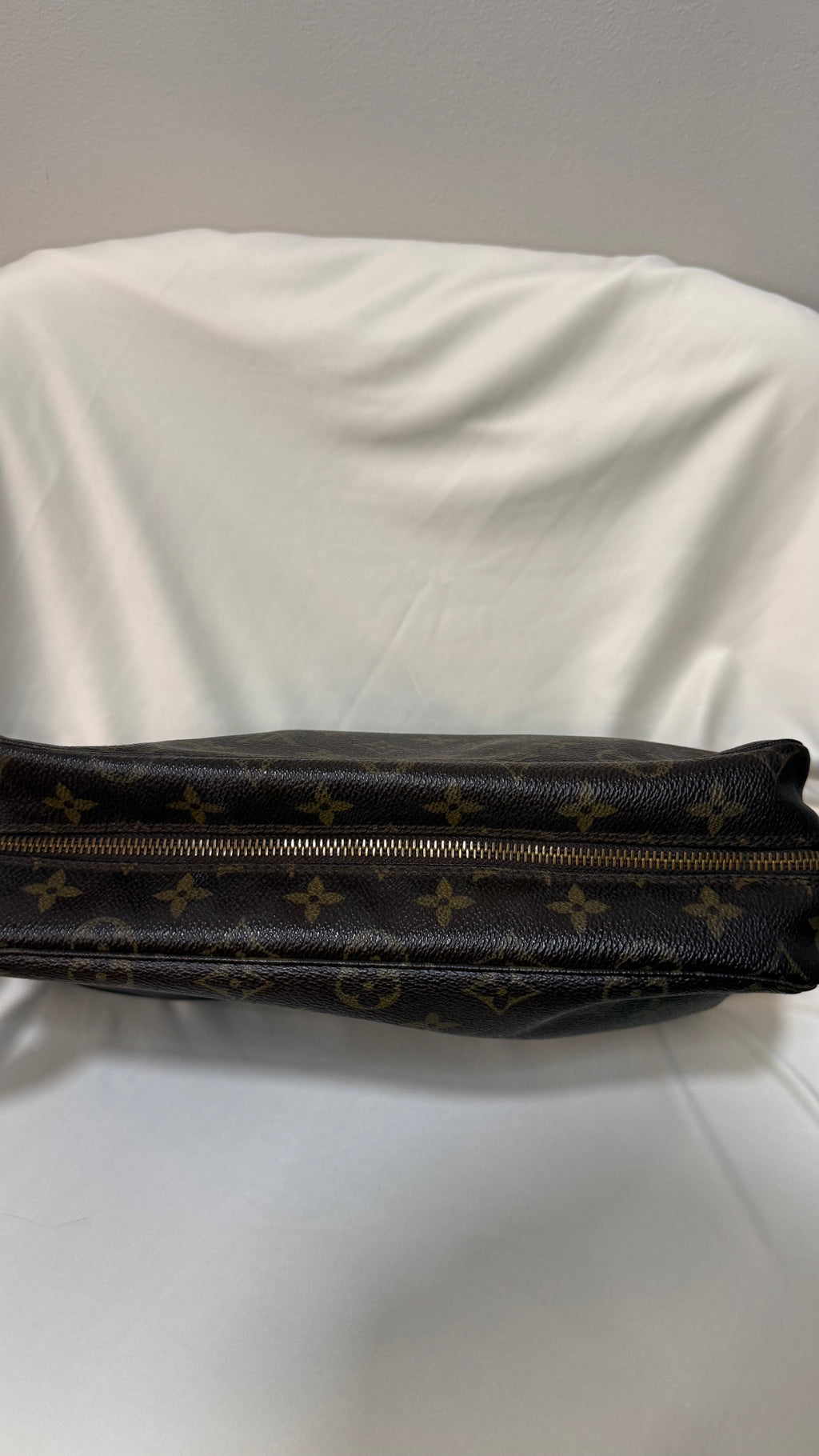 Louis Vuitton Toilette Trousse 28