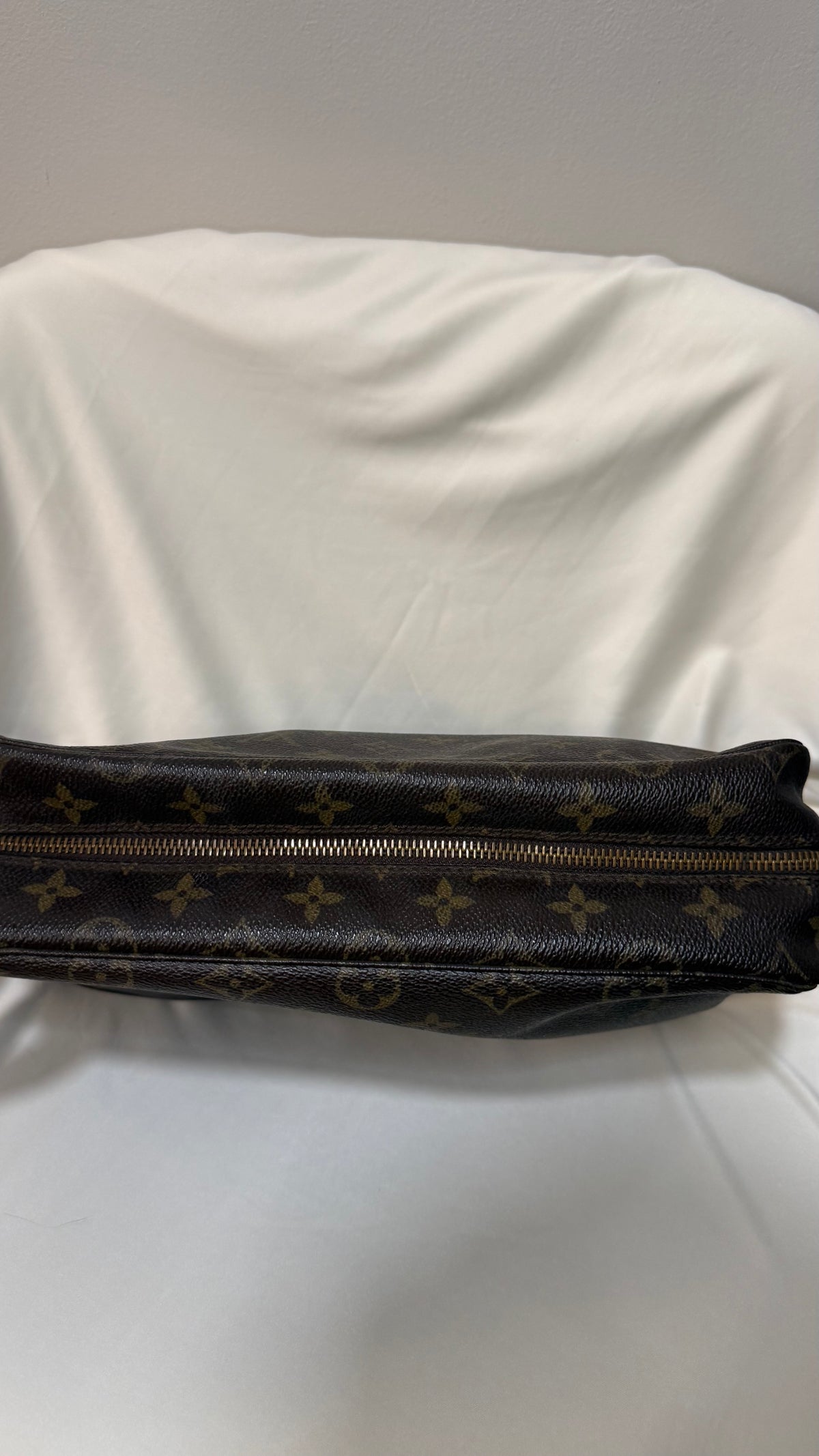 Louis Vuitton Toilette Trousse 28
