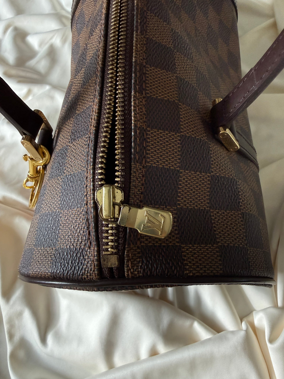 Louis Vuitton Papillon 30