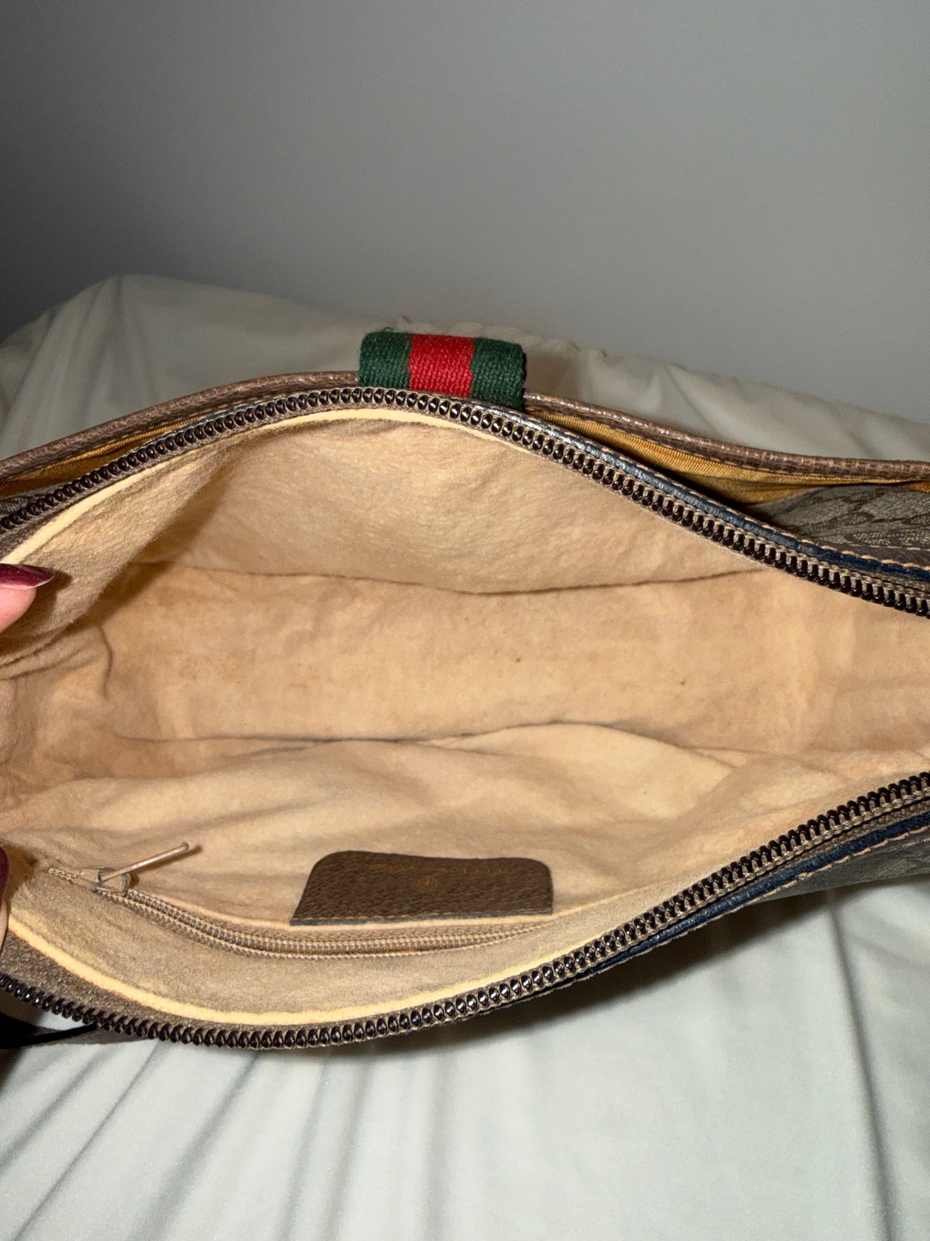 Gucci Sherry Line GG Supreme Crossbody Bag