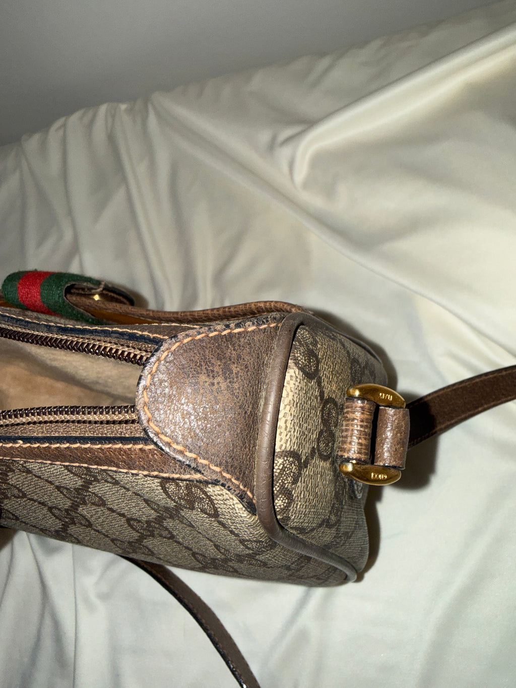 Gucci Sherry Line GG Supreme Crossbody Bag